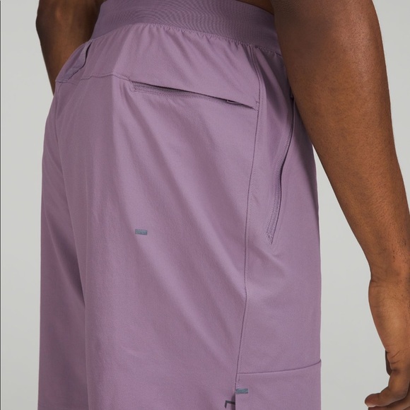 Men’s Lululemon shorts - Picture 4 of 5